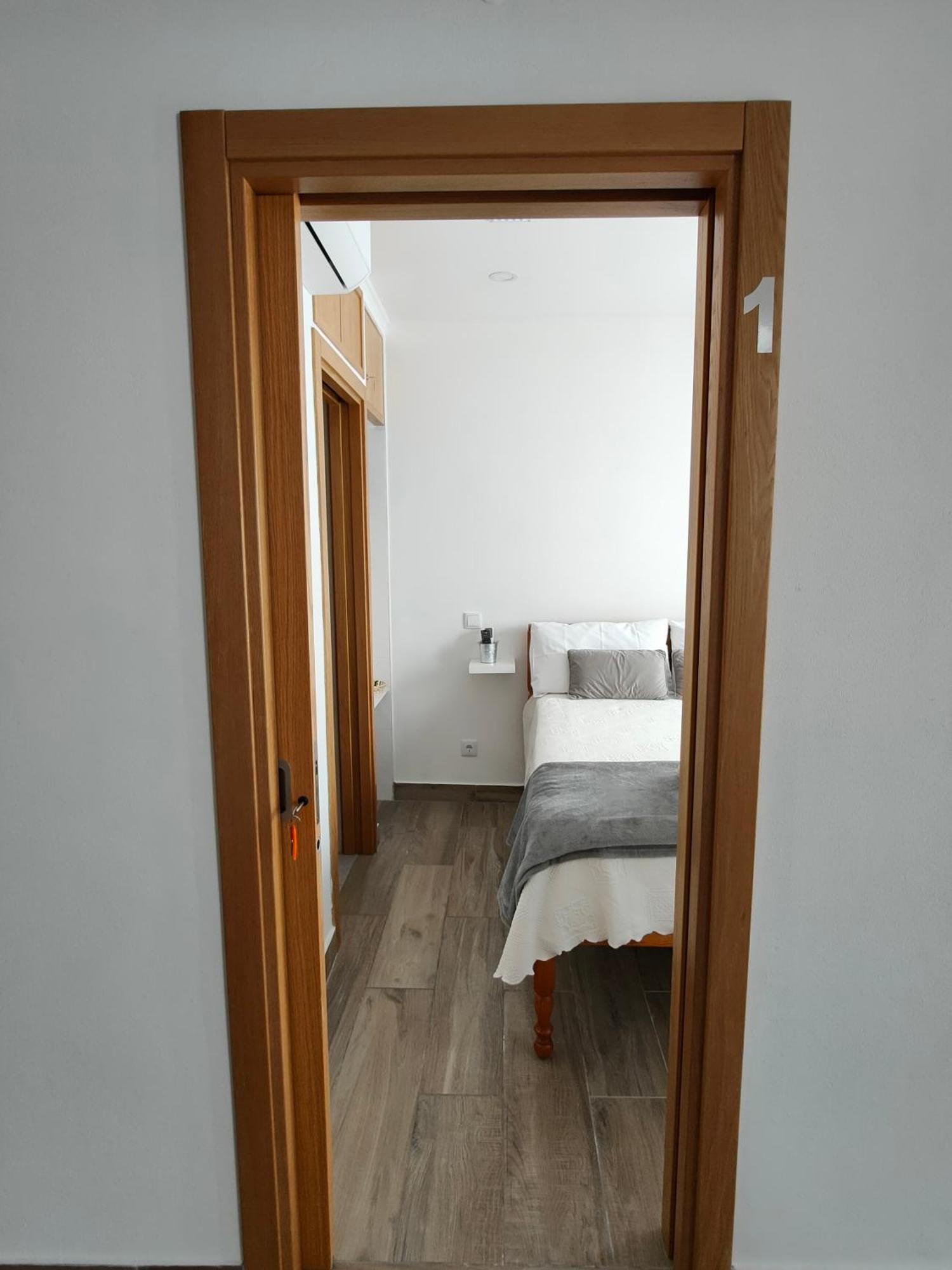 Casa Da Avo - City Center - Private Bedrooms Lagos Room photo