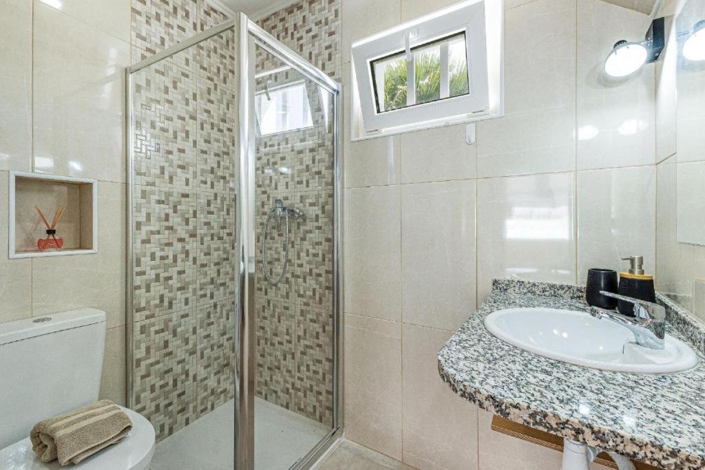 Casa Da Avo - City Center - Private Bedrooms Lagos Room photo